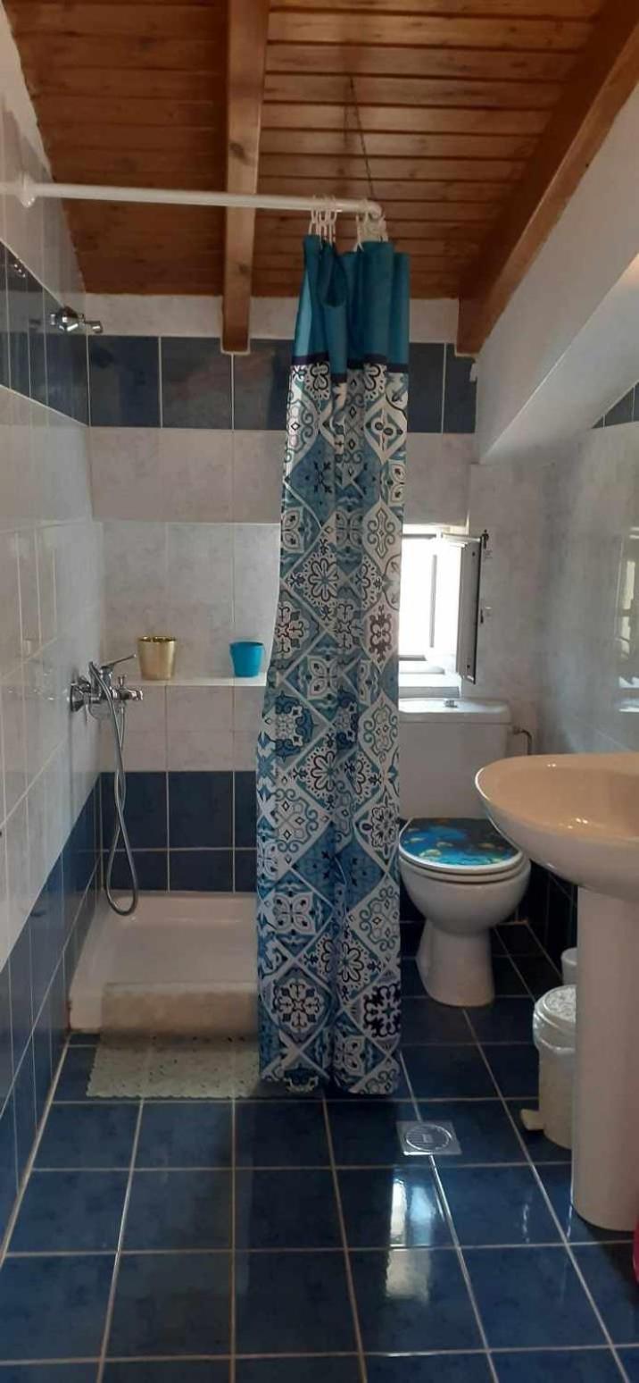 Casa De Blue Apartment Lourdata  Ngoại thất bức ảnh